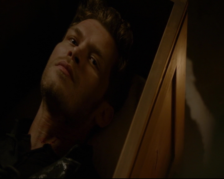 vampirediariesworld-dot-nl_TheOriginals5x04BetweenTheDevilAndTheDeepBlueSea01836.jpg