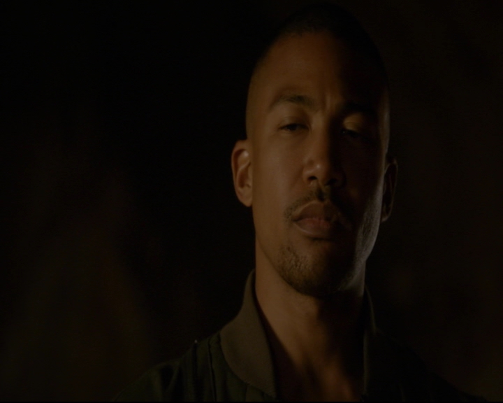 vampirediariesworld-dot-nl_TheOriginals5x04BetweenTheDevilAndTheDeepBlueSea01840.jpg