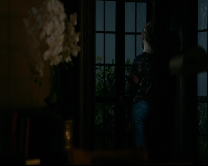 vampirediariesworld-dot-nl_TheOriginals5x04BetweenTheDevilAndTheDeepBlueSea01947.jpg