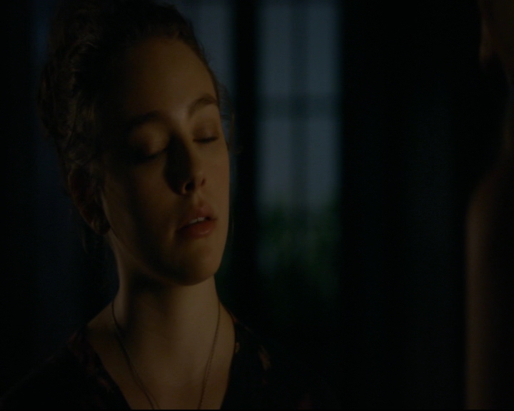 vampirediariesworld-dot-nl_TheOriginals5x04BetweenTheDevilAndTheDeepBlueSea02056.jpg