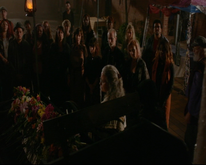 vampirediariesworld-dot-nl_TheOriginals5x04BetweenTheDevilAndTheDeepBlueSea02108.jpg