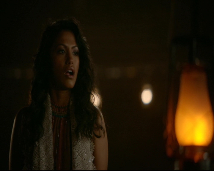 vampirediariesworld-dot-nl_TheOriginals5x04BetweenTheDevilAndTheDeepBlueSea02112.jpg