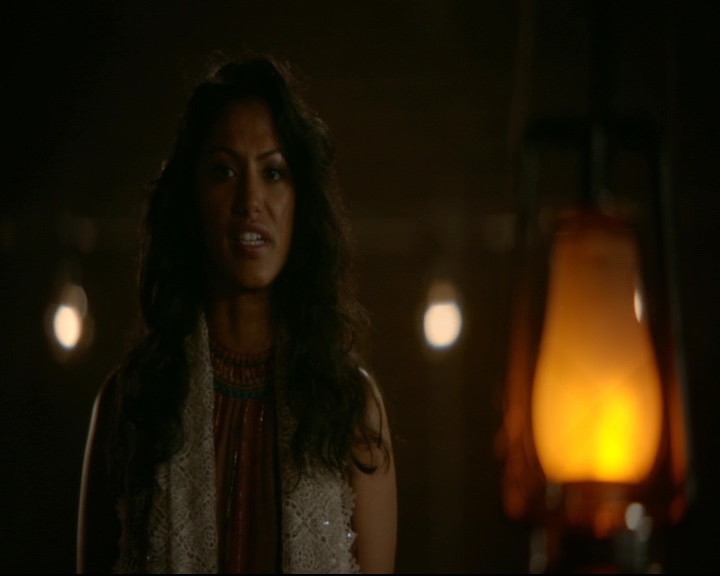 vampirediariesworld-dot-nl_TheOriginals5x04BetweenTheDevilAndTheDeepBlueSea02116.jpg