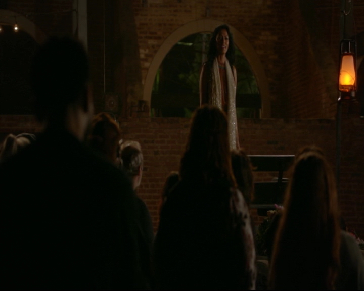 vampirediariesworld-dot-nl_TheOriginals5x04BetweenTheDevilAndTheDeepBlueSea02123.jpg