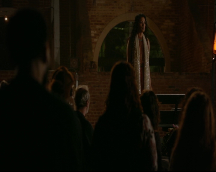 vampirediariesworld-dot-nl_TheOriginals5x04BetweenTheDevilAndTheDeepBlueSea02127.jpg