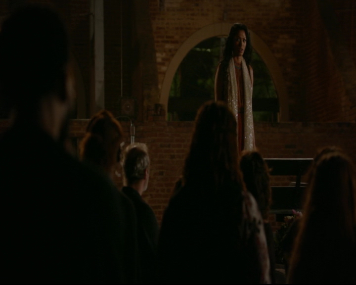 vampirediariesworld-dot-nl_TheOriginals5x04BetweenTheDevilAndTheDeepBlueSea02129.jpg