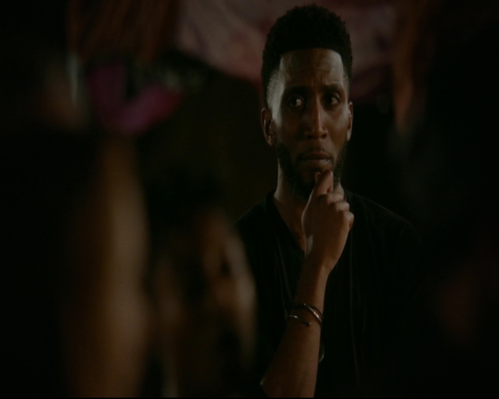 vampirediariesworld-dot-nl_TheOriginals5x04BetweenTheDevilAndTheDeepBlueSea02146.jpg