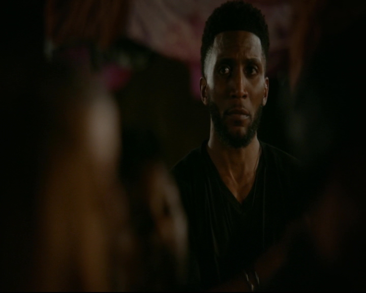 vampirediariesworld-dot-nl_TheOriginals5x04BetweenTheDevilAndTheDeepBlueSea02148.jpg