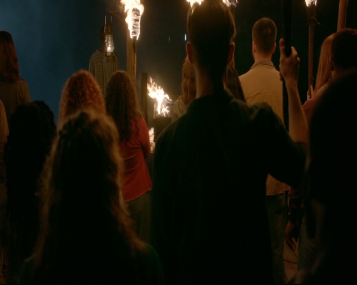 vampirediariesworld-dot-nl_TheOriginals5x04BetweenTheDevilAndTheDeepBlueSea02178.jpg