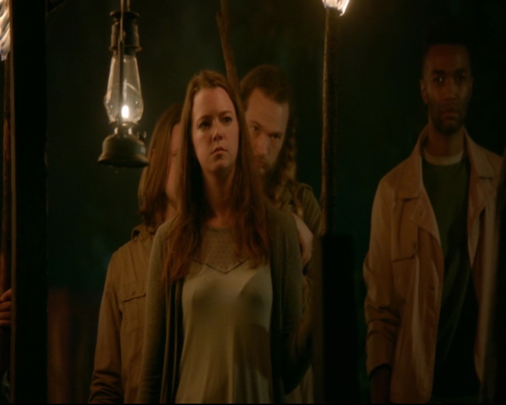 vampirediariesworld-dot-nl_TheOriginals5x04BetweenTheDevilAndTheDeepBlueSea02187.jpg