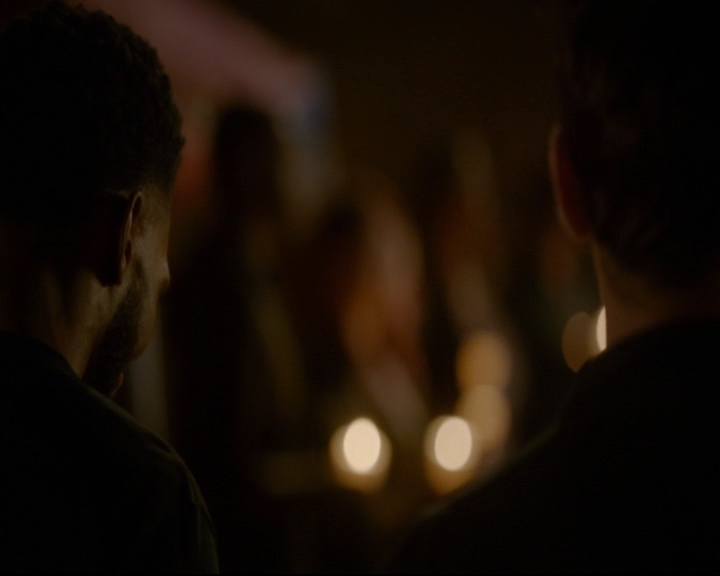 vampirediariesworld-dot-nl_TheOriginals5x04BetweenTheDevilAndTheDeepBlueSea02237.jpg