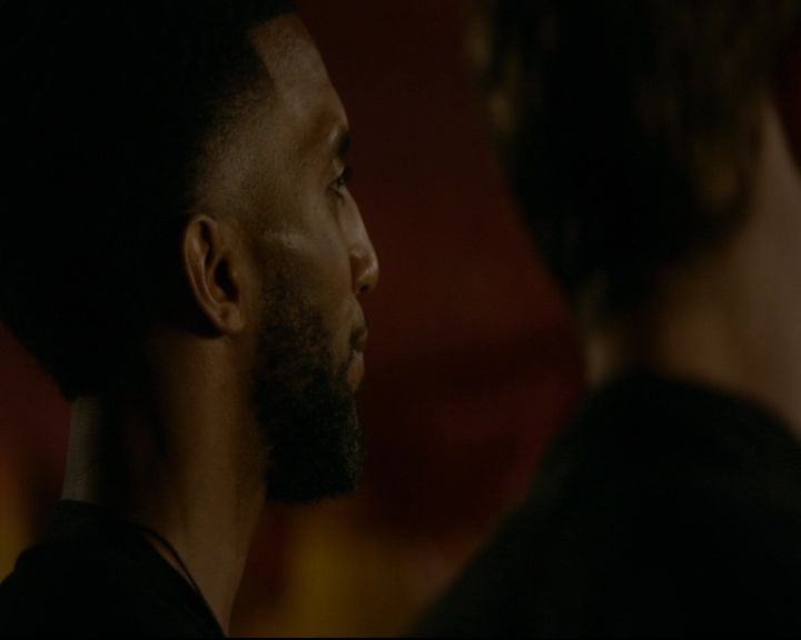 vampirediariesworld-dot-nl_TheOriginals5x04BetweenTheDevilAndTheDeepBlueSea02246.jpg