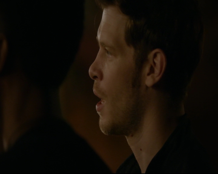 vampirediariesworld-dot-nl_TheOriginals5x04BetweenTheDevilAndTheDeepBlueSea02247.jpg