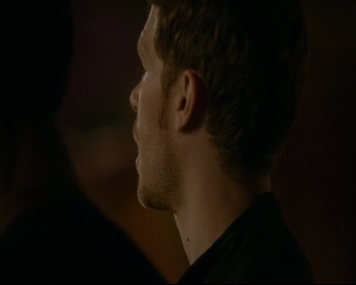 vampirediariesworld-dot-nl_TheOriginals5x04BetweenTheDevilAndTheDeepBlueSea02253.jpg