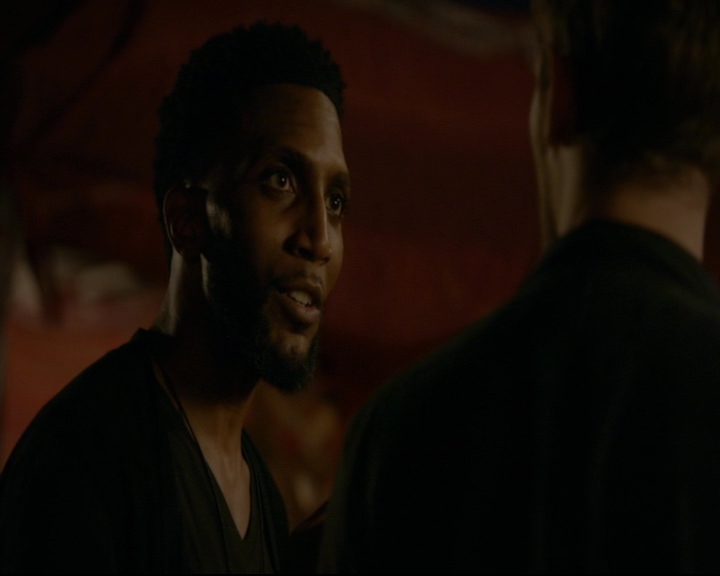 vampirediariesworld-dot-nl_TheOriginals5x04BetweenTheDevilAndTheDeepBlueSea02262.jpg