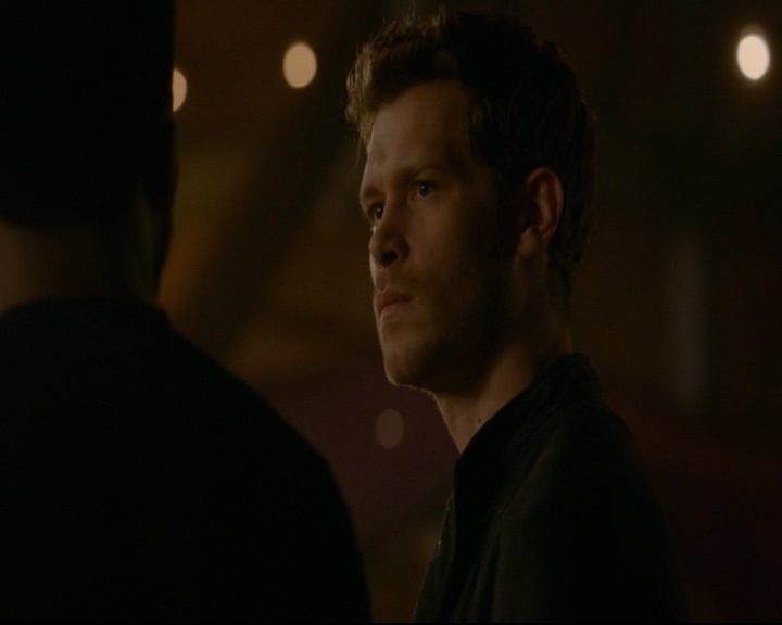 vampirediariesworld-dot-nl_TheOriginals5x04BetweenTheDevilAndTheDeepBlueSea02267.jpg