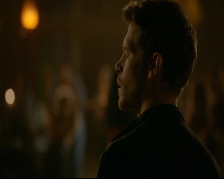 vampirediariesworld-dot-nl_TheOriginals5x04BetweenTheDevilAndTheDeepBlueSea02273.jpg