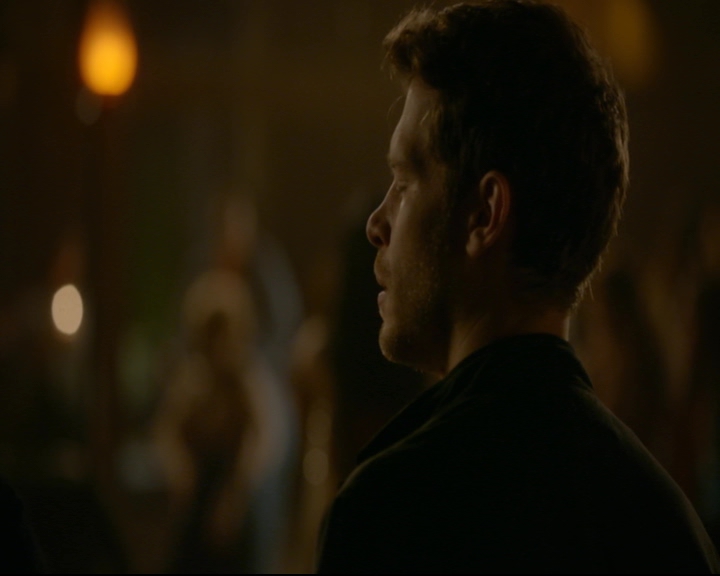 vampirediariesworld-dot-nl_TheOriginals5x04BetweenTheDevilAndTheDeepBlueSea02274.jpg