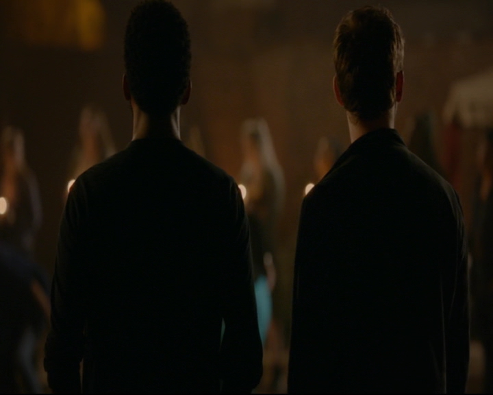 vampirediariesworld-dot-nl_TheOriginals5x04BetweenTheDevilAndTheDeepBlueSea02279.jpg