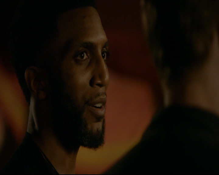 vampirediariesworld-dot-nl_TheOriginals5x04BetweenTheDevilAndTheDeepBlueSea02284.jpg