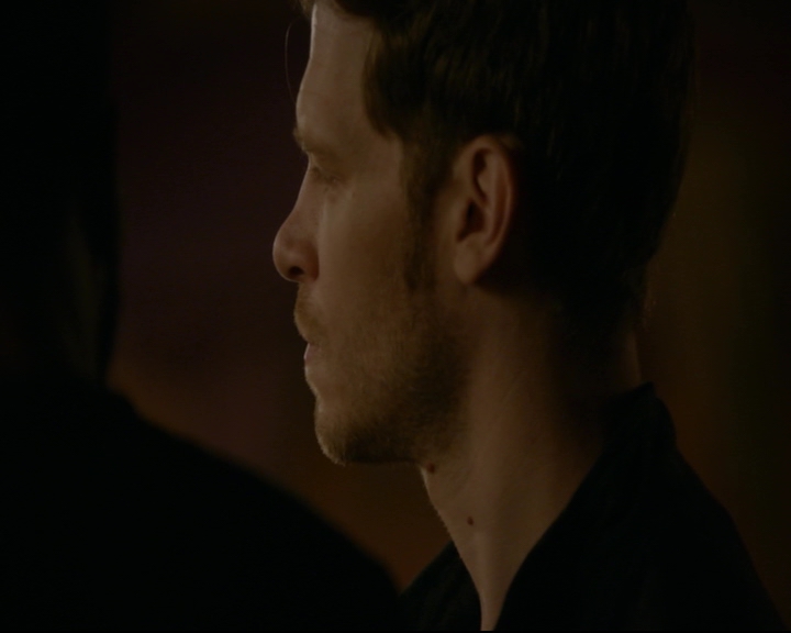 vampirediariesworld-dot-nl_TheOriginals5x04BetweenTheDevilAndTheDeepBlueSea02288.jpg