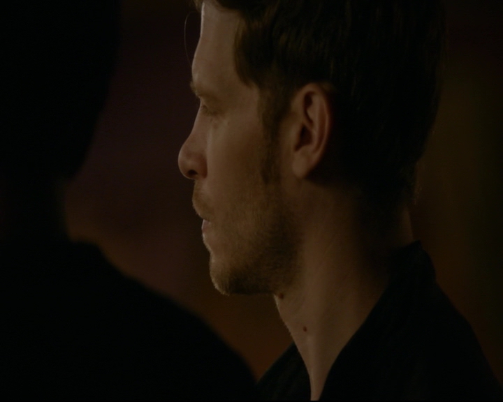 vampirediariesworld-dot-nl_TheOriginals5x04BetweenTheDevilAndTheDeepBlueSea02289.jpg