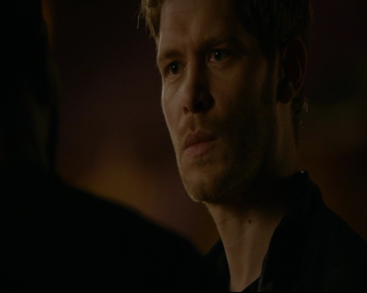 vampirediariesworld-dot-nl_TheOriginals5x04BetweenTheDevilAndTheDeepBlueSea02297.jpg