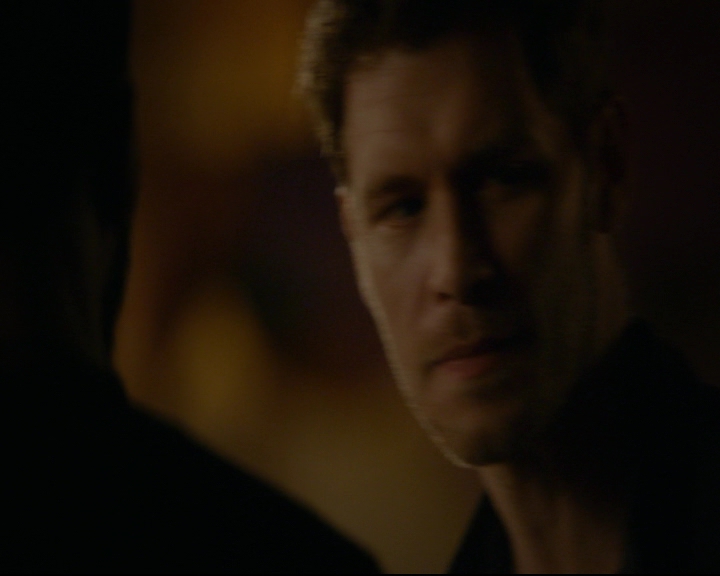 vampirediariesworld-dot-nl_TheOriginals5x04BetweenTheDevilAndTheDeepBlueSea02313.jpg