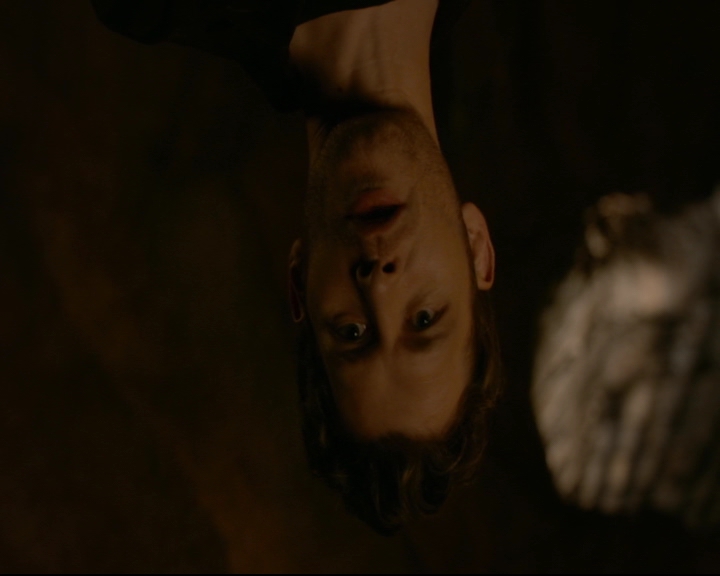 vampirediariesworld-dot-nl_TheOriginals5x05DontItJustBreakYourHeart00107.jpg