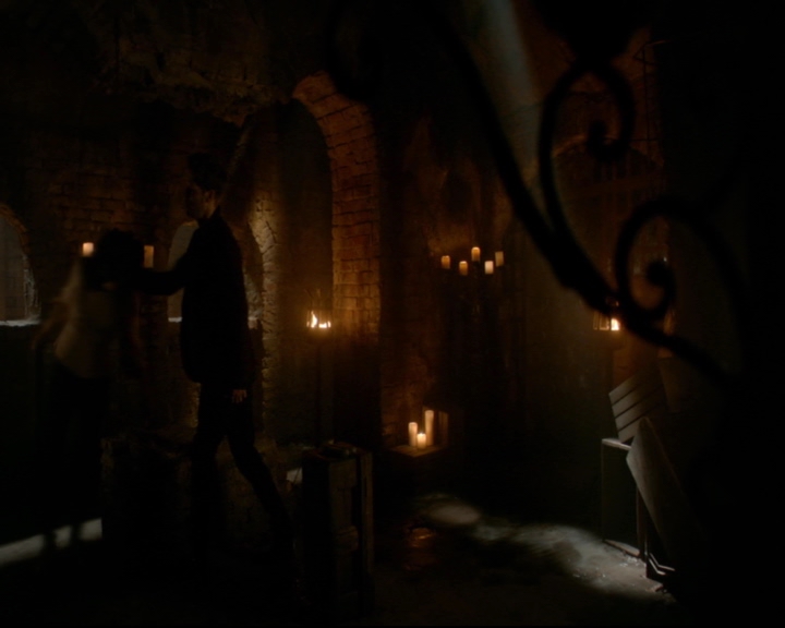 vampirediariesworld-dot-nl_TheOriginals5x05DontItJustBreakYourHeart00114.jpg