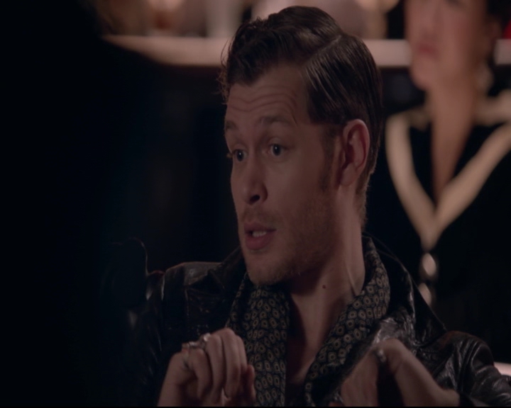 vampirediariesworld-dot-nl_TheOriginals5x05DontItJustBreakYourHeart00202.jpg