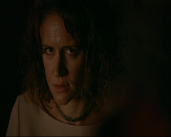 vampirediariesworld-dot-nl_TheOriginals5x05DontItJustBreakYourHeart01027.jpg