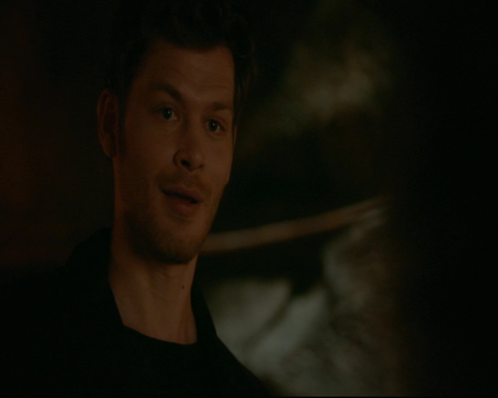 vampirediariesworld-dot-nl_TheOriginals5x05DontItJustBreakYourHeart01039.jpg