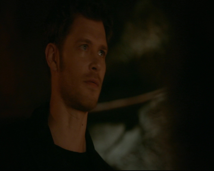 vampirediariesworld-dot-nl_TheOriginals5x05DontItJustBreakYourHeart01041.jpg