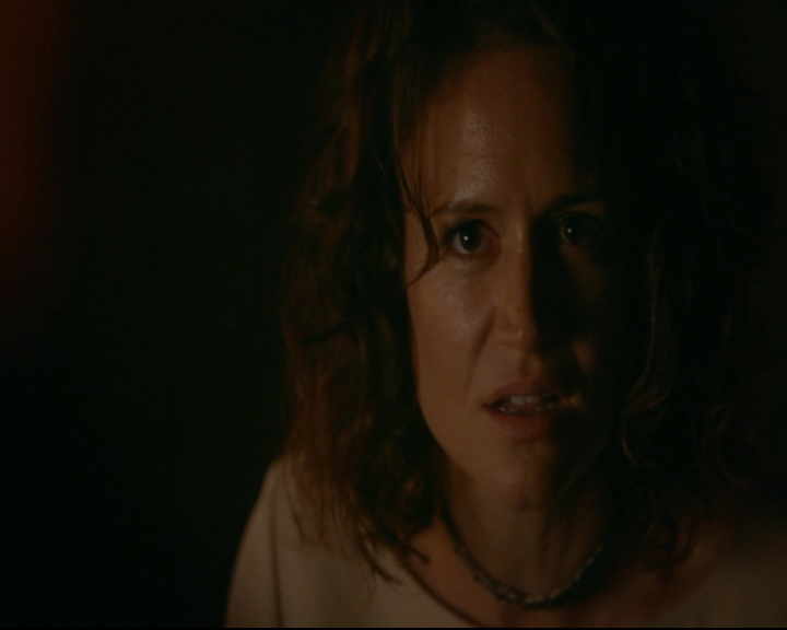 vampirediariesworld-dot-nl_TheOriginals5x05DontItJustBreakYourHeart01086.jpg
