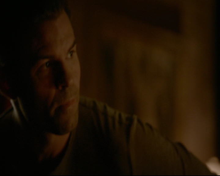 vampirediariesworld-dot-nl_TheOriginals5x05DontItJustBreakYourHeart01104.jpg