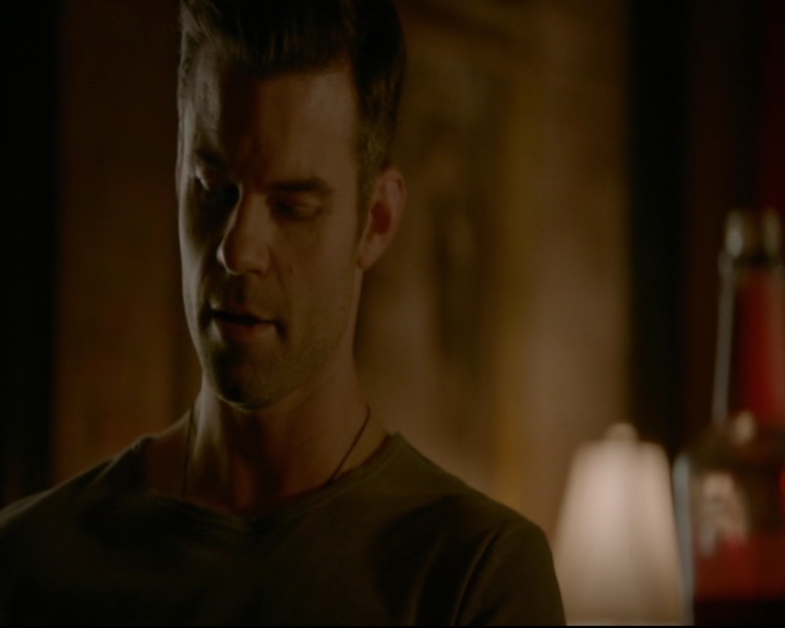 vampirediariesworld-dot-nl_TheOriginals5x05DontItJustBreakYourHeart01106.jpg