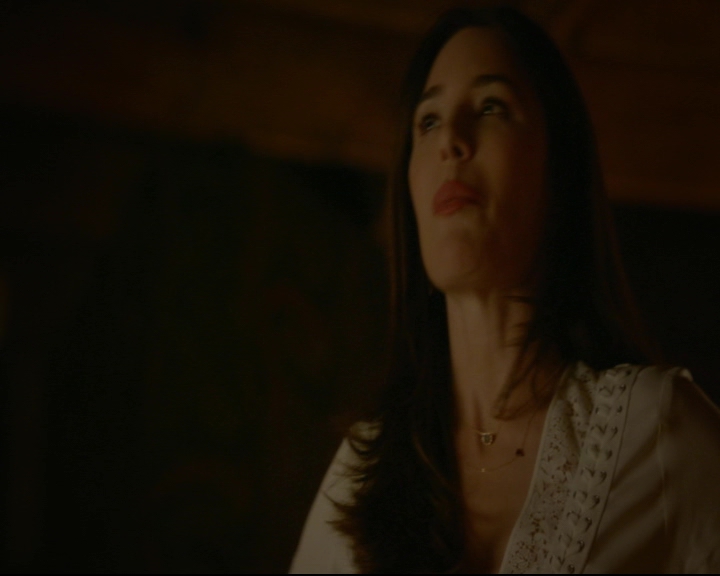 vampirediariesworld-dot-nl_TheOriginals5x05DontItJustBreakYourHeart01107.jpg