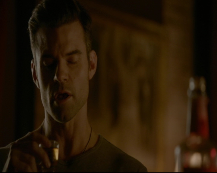 vampirediariesworld-dot-nl_TheOriginals5x05DontItJustBreakYourHeart01110.jpg