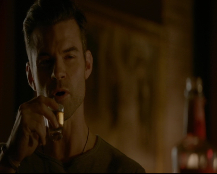 vampirediariesworld-dot-nl_TheOriginals5x05DontItJustBreakYourHeart01111.jpg