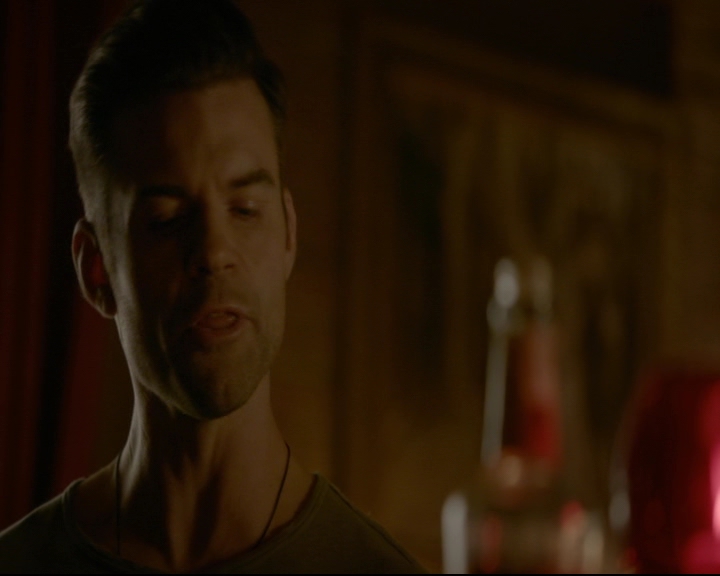 vampirediariesworld-dot-nl_TheOriginals5x05DontItJustBreakYourHeart01126.jpg