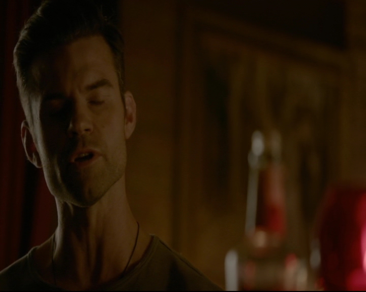 vampirediariesworld-dot-nl_TheOriginals5x05DontItJustBreakYourHeart01127.jpg