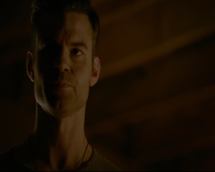 vampirediariesworld-dot-nl_TheOriginals5x05DontItJustBreakYourHeart01146.jpg