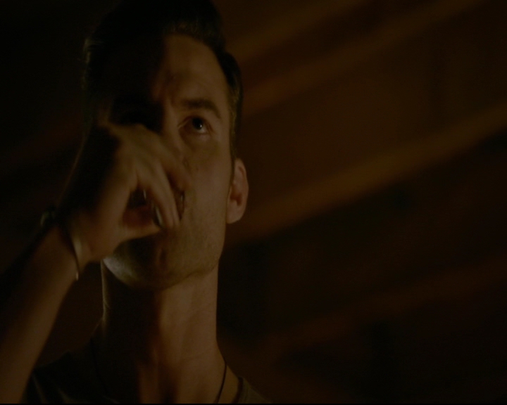 vampirediariesworld-dot-nl_TheOriginals5x05DontItJustBreakYourHeart01150.jpg