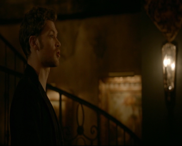 vampirediariesworld-dot-nl_TheOriginals5x05DontItJustBreakYourHeart01182.jpg