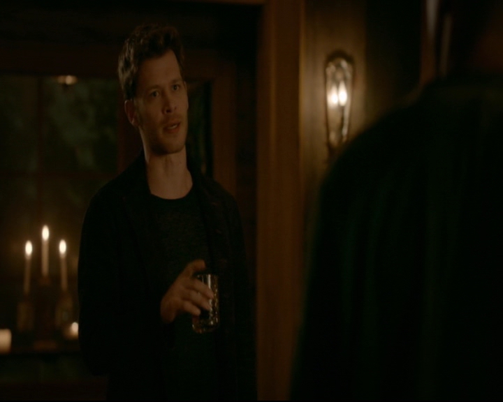 vampirediariesworld-dot-nl_TheOriginals5x05DontItJustBreakYourHeart01183.jpg