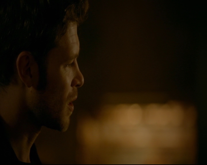 vampirediariesworld-dot-nl_TheOriginals5x05DontItJustBreakYourHeart01201.jpg