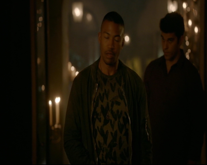 vampirediariesworld-dot-nl_TheOriginals5x05DontItJustBreakYourHeart01219.jpg