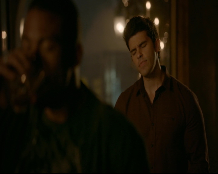 vampirediariesworld-dot-nl_TheOriginals5x05DontItJustBreakYourHeart01229.jpg