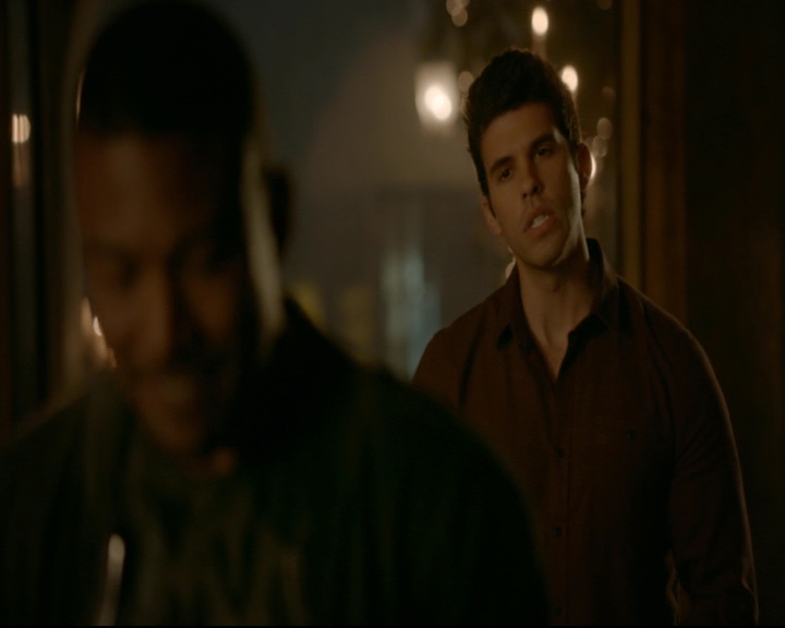 vampirediariesworld-dot-nl_TheOriginals5x05DontItJustBreakYourHeart01230.jpg